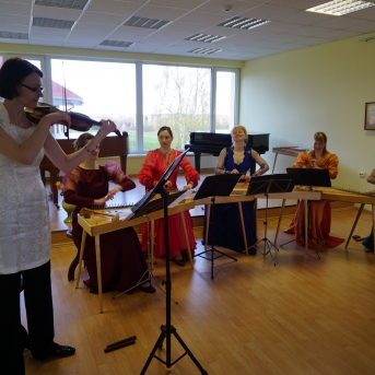 Pavasara koncerts ar kokļu ansambļa 