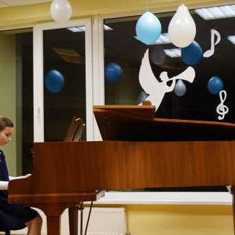 Klavieru un pūšaminstrumentu nodaļas audzēkņu koncerts - 