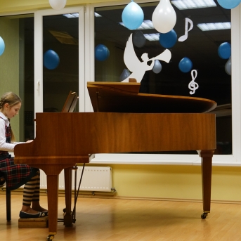 Klavieru un pūšaminstrumentu nodaļas audzēkņu koncerts - 