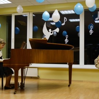 Klavieru un pūšaminstrumentu nodaļas audzēkņu koncerts - 