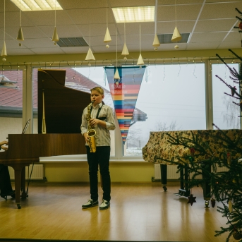 Ziemassvētki SMMS Pūtēju un klavieru nod. koncerts - 