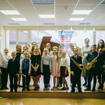 Ziemassvētki SMMS Pūtēju un klavieru nod. koncerts - 