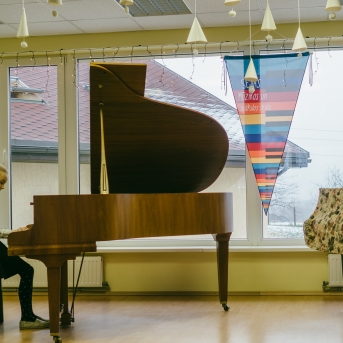 Ziemassvētki SMMS Pūtēju un klavieru nod. koncerts - 