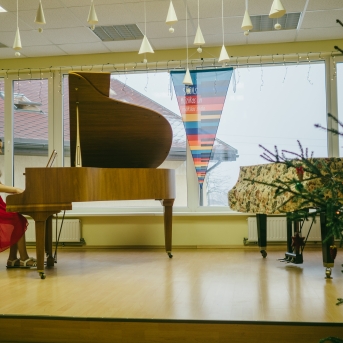 Ziemassvētki SMMS Pūtēju un klavieru nod. koncerts - 