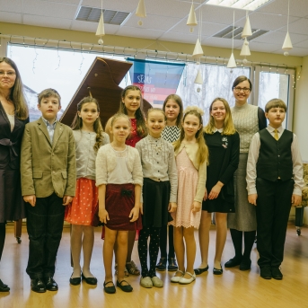 Ziemassvētki SMMS Pūtēju un klavieru nod. koncerts - 