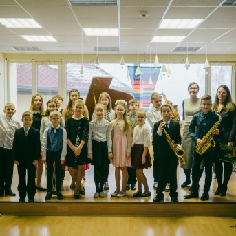 Ziemassvētki SMMS Pūtēju un klavieru nod. koncerts - 