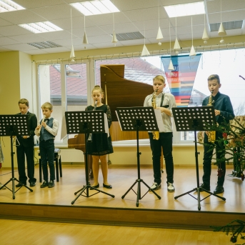 Ziemassvētki SMMS Pūtēju un klavieru nod. koncerts - 