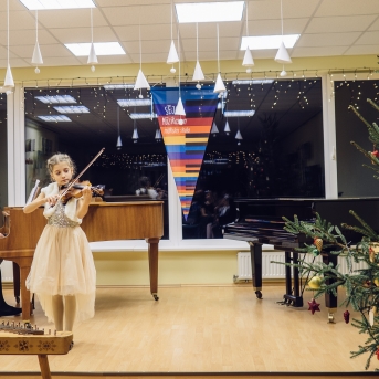 Stīgu nodaļas Ziemassvētki koncerts - 