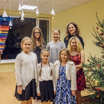 Stīgu nodaļas Ziemassvētki koncerts - 