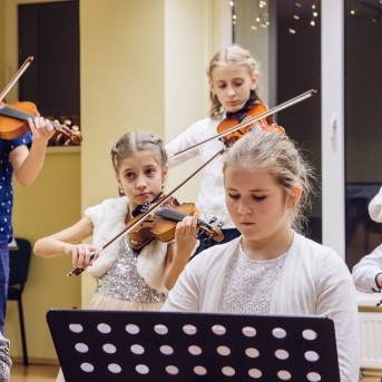 Stīgu nodaļas Ziemassvētki koncerts - 