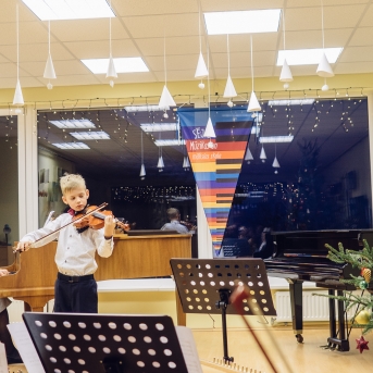 Stīgu nodaļas Ziemassvētki koncerts - 