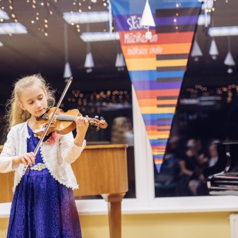 Stīgu nodaļas Ziemassvētki koncerts - 