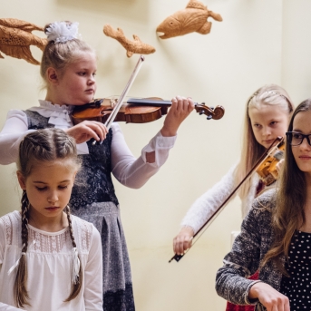 Stīgu nodaļas Ziemassvētki koncerts - 