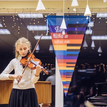 Stīgu nodaļas Ziemassvētki koncerts - 