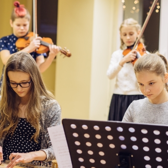 Stīgu nodaļas Ziemassvētki koncerts - 