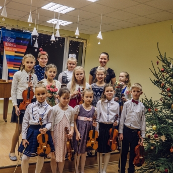 Stīgu nodaļas Ziemassvētki koncerts - 