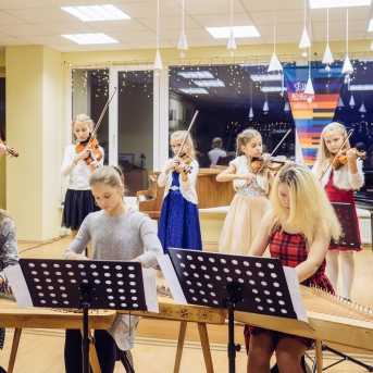 Stīgu nodaļas Ziemassvētki koncerts - 