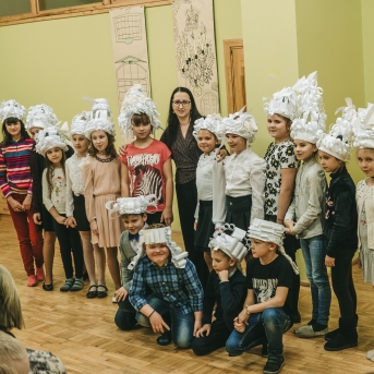 Ziemassvētki mākslas nodaļā - 