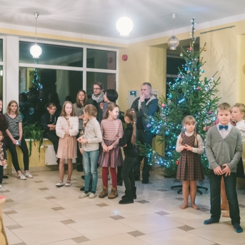 Ziemassvētki mākslas nodaļā - 