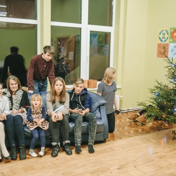 Ziemassvētki mākslas nodaļā - 