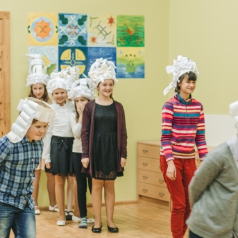 Ziemassvētki mākslas nodaļā - 