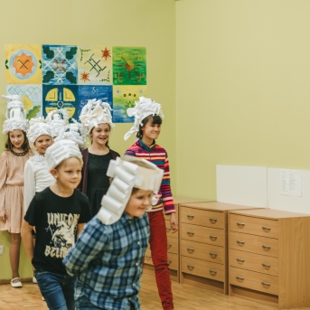 Ziemassvētki mākslas nodaļā - 