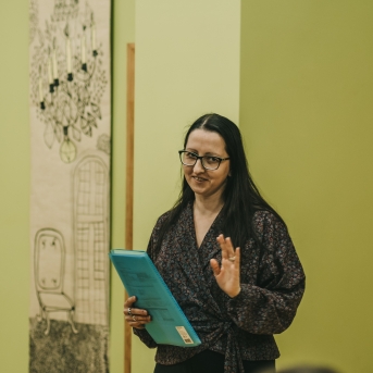 Ziemassvētki mākslas nodaļā - 