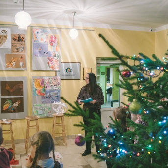 Ziemassvētki mākslas nodaļā - 
