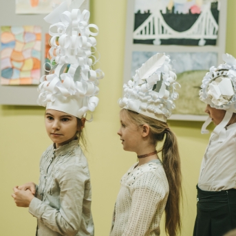 Ziemassvētki mākslas nodaļā - 