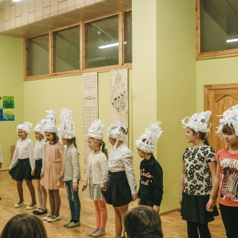 Ziemassvētki mākslas nodaļā - 