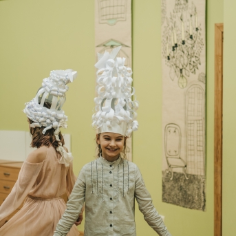 Ziemassvētki mākslas nodaļā - 