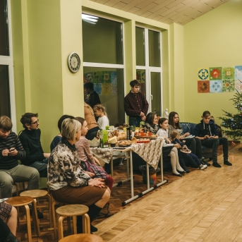 Ziemassvētki mākslas nodaļā - 