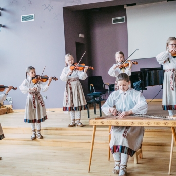 Ciemojamies Ādažos - 