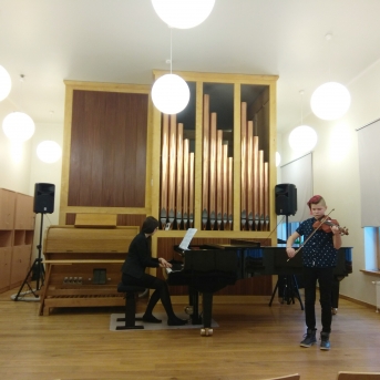 Valsts konkursa II kārta stīgu instrumentu spēlē Cēsīs - 