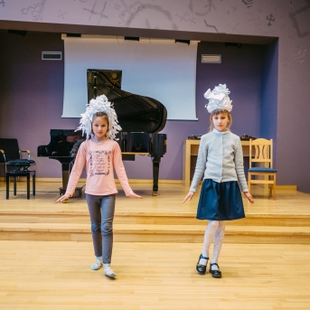 Ciemojamies Ādažos - 