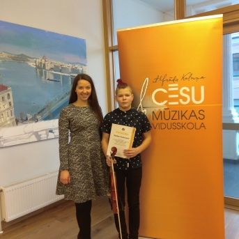 Valsts konkursa II kārta stīgu instrumentu spēlē Cēsīs - 