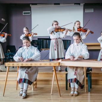 Ciemojamies Ādažos - 