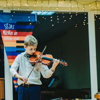 Ziemassvētki SMMS mūzikas nodaļā - 