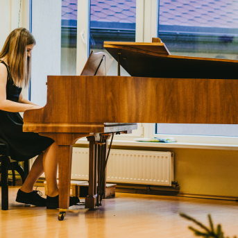 Ziemassvētki SMMS mūzikas nodaļā - 