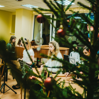 Ziemassvētki SMMS mūzikas nodaļā - 