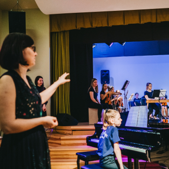 Ciemosjamies Līgatnē - 