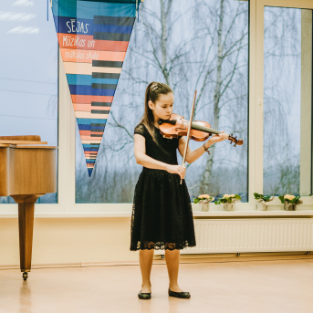 Stīgu instrumentu Konkurss SMMS - 