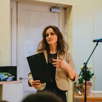 Ciemosjamies Līgatnē - 