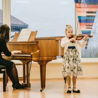 Stīgu instrumentu Konkurss SMMS - 