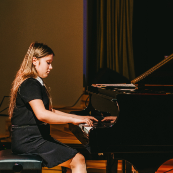 Ciemosjamies Līgatnē - 