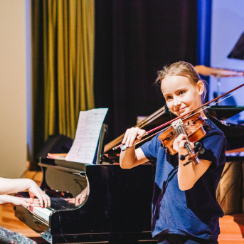 Ciemosjamies Līgatnē - 