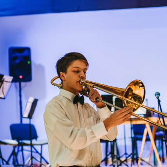 Ciemosjamies Līgatnē - 