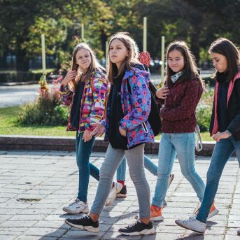 SMMS bauda mākslu - 