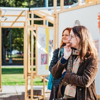 SMMS bauda mākslu - 