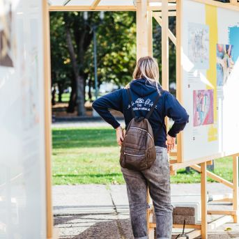 SMMS bauda mākslu - 